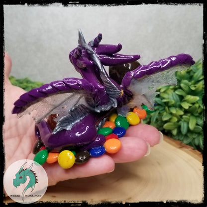 Senzzor - Original Hand Sculpted Dragon with Chocolate Hoard