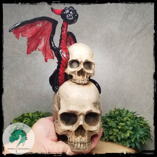 Suavin - Hand Sculpted Elder Dragon On Skulls