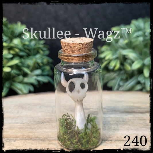 Skullee-Wagz™ #240 ~ Skull Face Glows In Dark