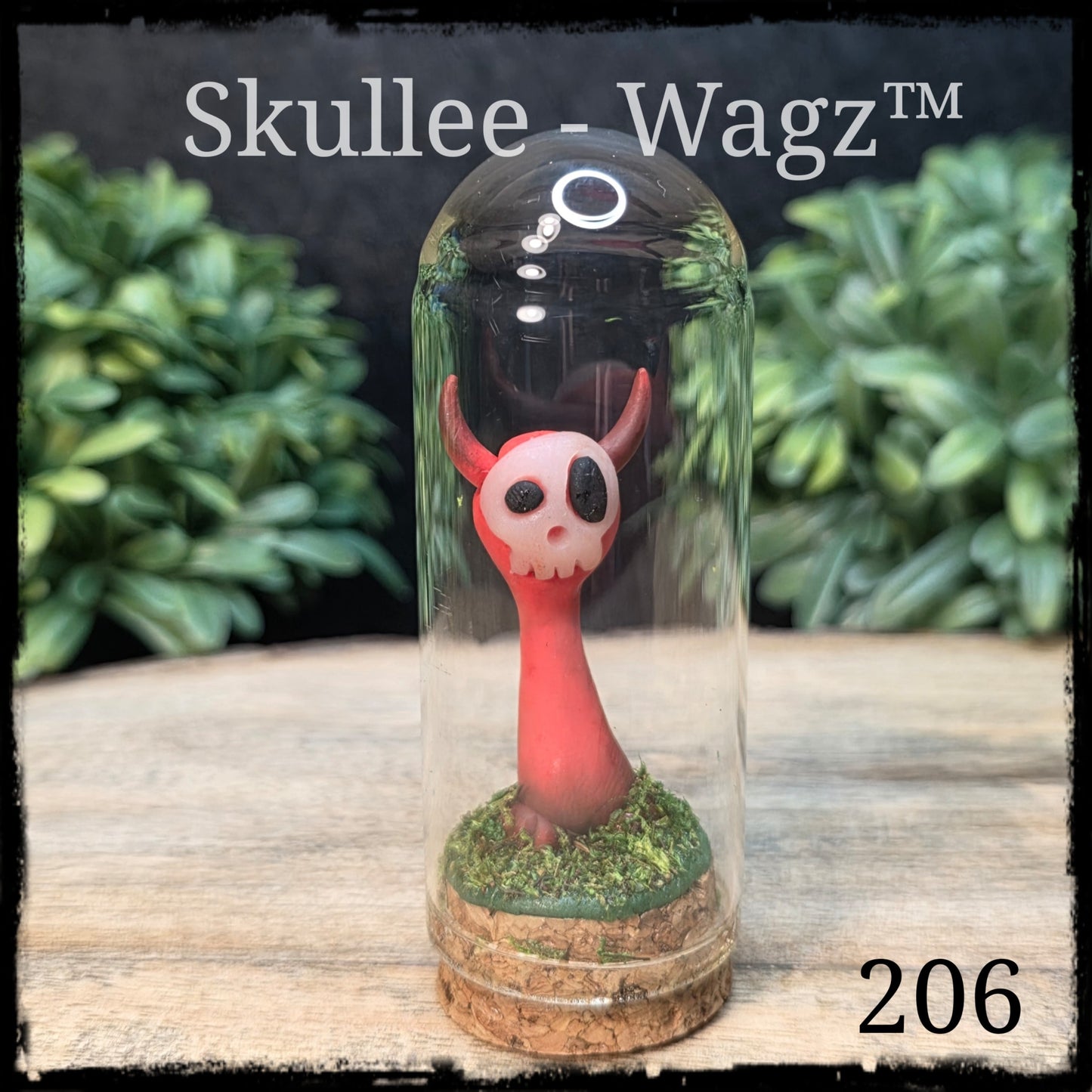 Skullee-Wagz™ #206 ~ Skull Face Glows In Dark