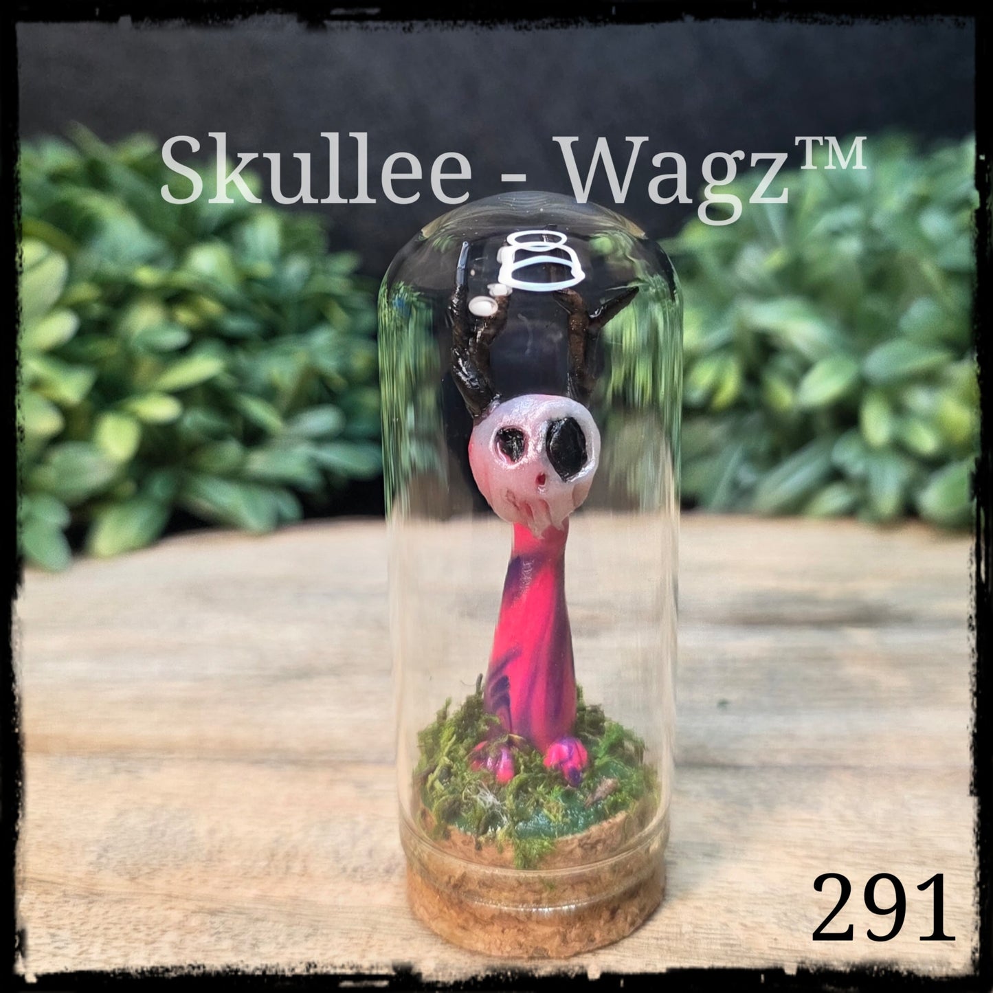 Skullee-Wagz™ #291 ~ Skull Face Glows In Dark