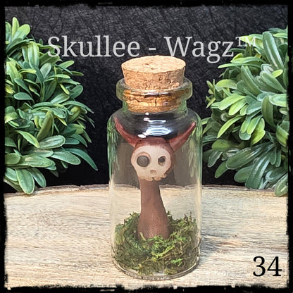 Skullee-Wagz™ #34 ~ Skull Face Glows In Dark