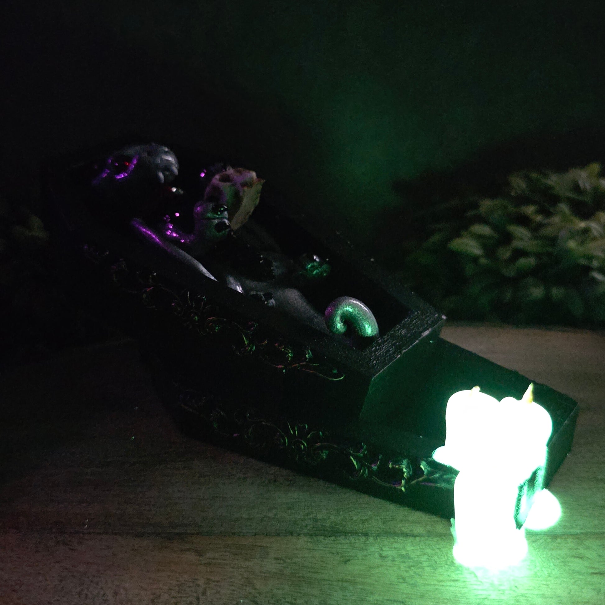 Pictures of clay candles glowing in the dark 