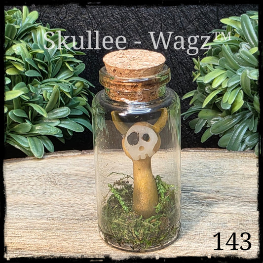Skullee-Wagz™ #143 ~ Skull Face Glows In Dark