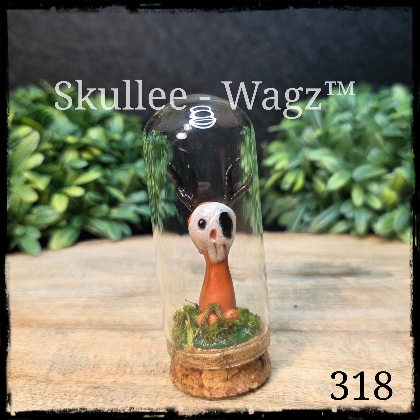 Skullee-Wagz™ #318 ~ Skull Face Glows In Dark