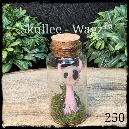 Skullee-Wagz™ #250 ~ Skull Face Glows In Dark