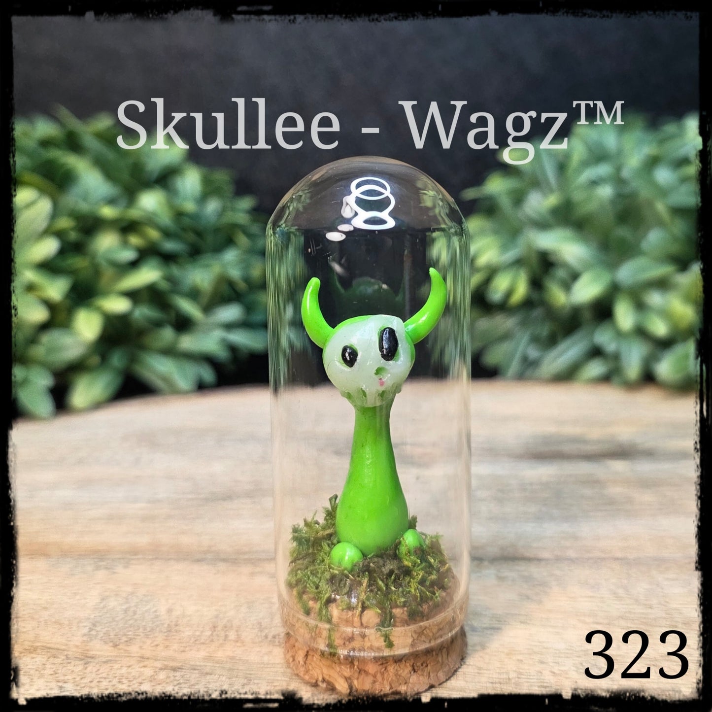 Skullee-Wagz™ #323 ~ Skull Face Glows In Dark