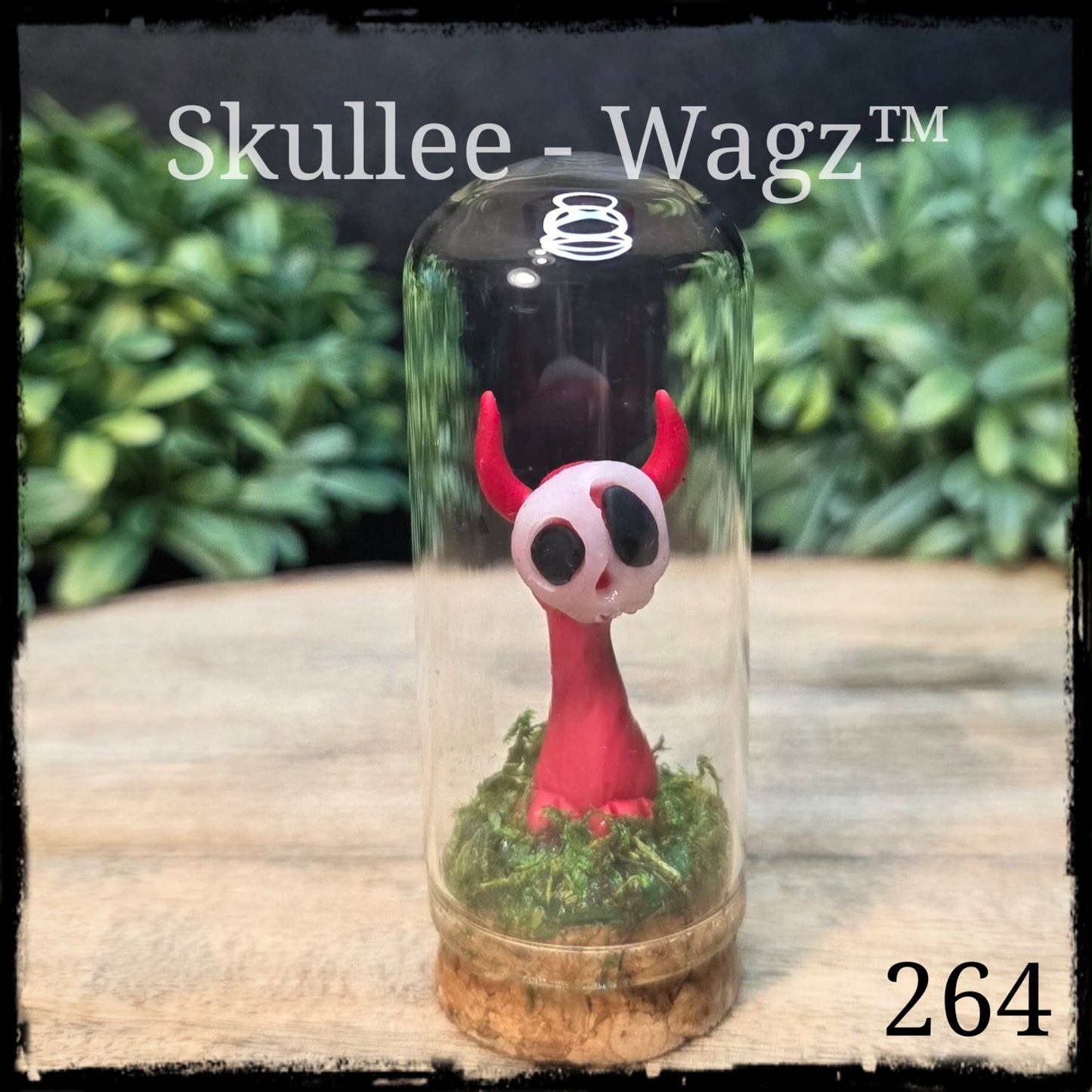 Skullee-Wagz™ #264 ~ Skull Face Glows In Dark
