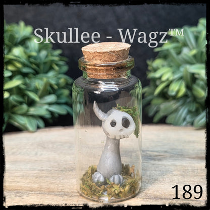 Skullee-Wagz™ #189 ~ Skull Face Glows In Dark