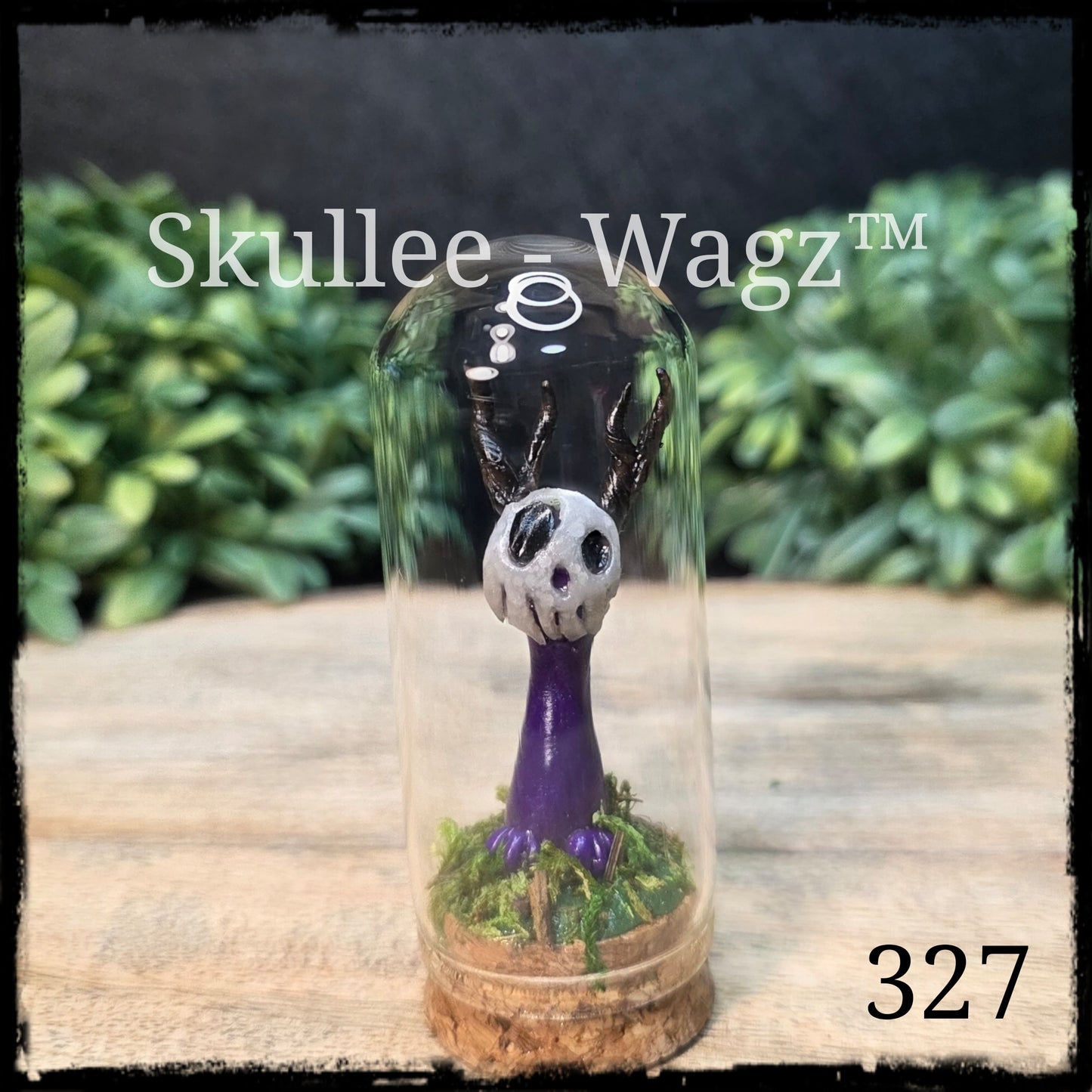 Skullee-Wagz™ #327 ~ Skull Face Glows In Dark