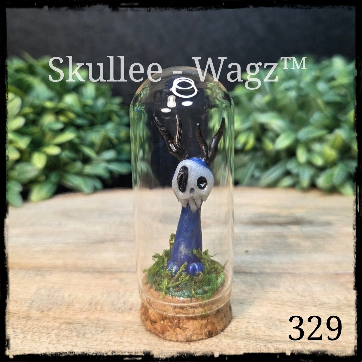 Skullee-Wagz™ #329 ~ Skull Face Glows In Dark