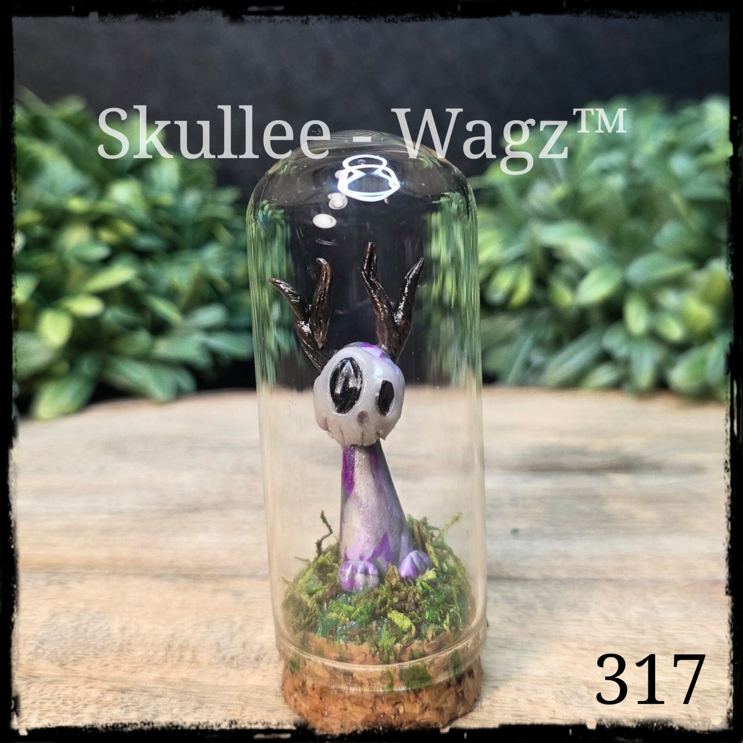 Skullee-Wagz™ #317 ~ Skull Face Glows In Dark